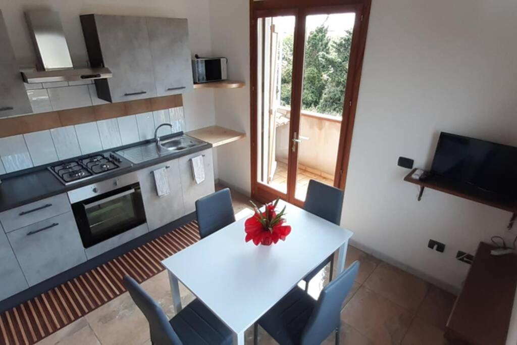 Casa Cao Appartamento "L'Ulivo" Nurachi Buitenkant foto