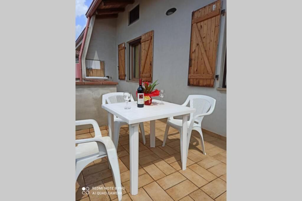 Casa Cao Appartamento "L'Ulivo" Nurachi Buitenkant foto
