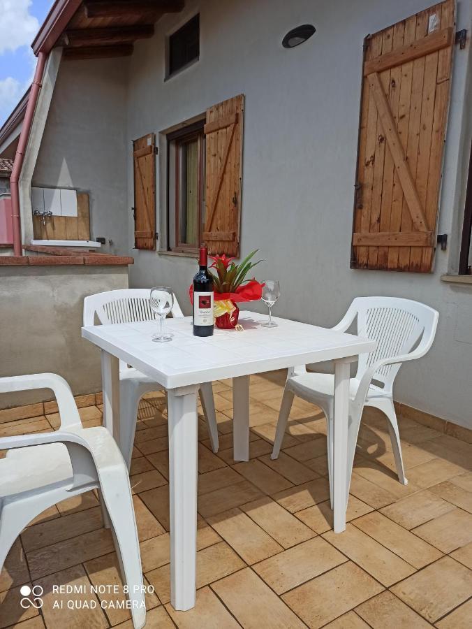 Casa Cao Appartamento "L'Ulivo" Nurachi Buitenkant foto